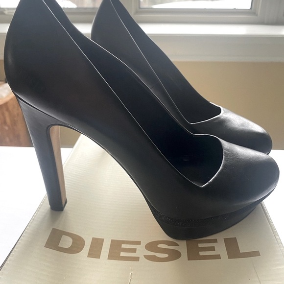 Diesel Black leather pumps size 7.5 women’s - Picture 2 of 8